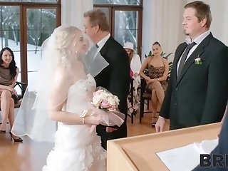 Sexy Pretty Blonde Bride Fucks With The Best Man Right In Front Of All Guests At The Altar